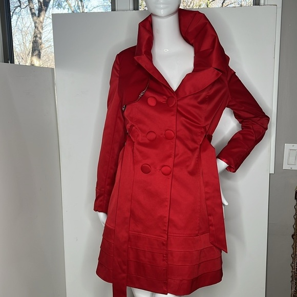 Dolce & Gabbana D & G Sz 6 Red Matte Satin Four Button Belted Trench Coat - Picture 9 of 11